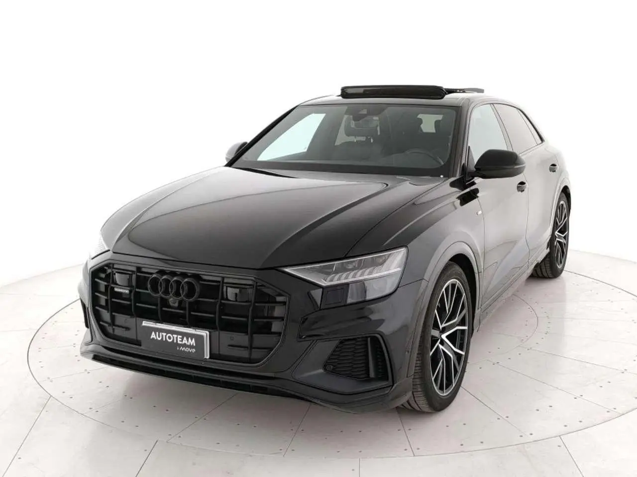 Photo 1 : Audi Q8 2021 Hybrid