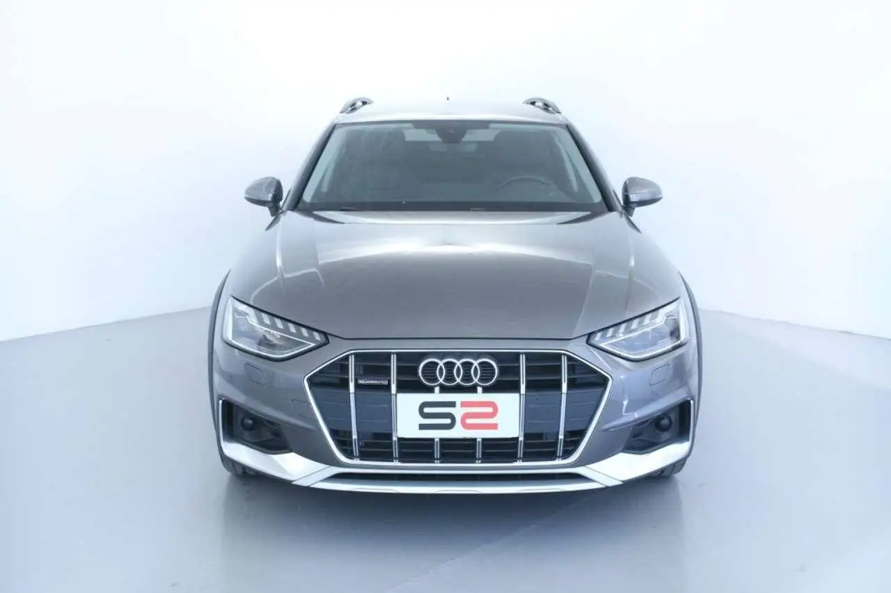 Photo 1 : Audi A4 2021 Hybride