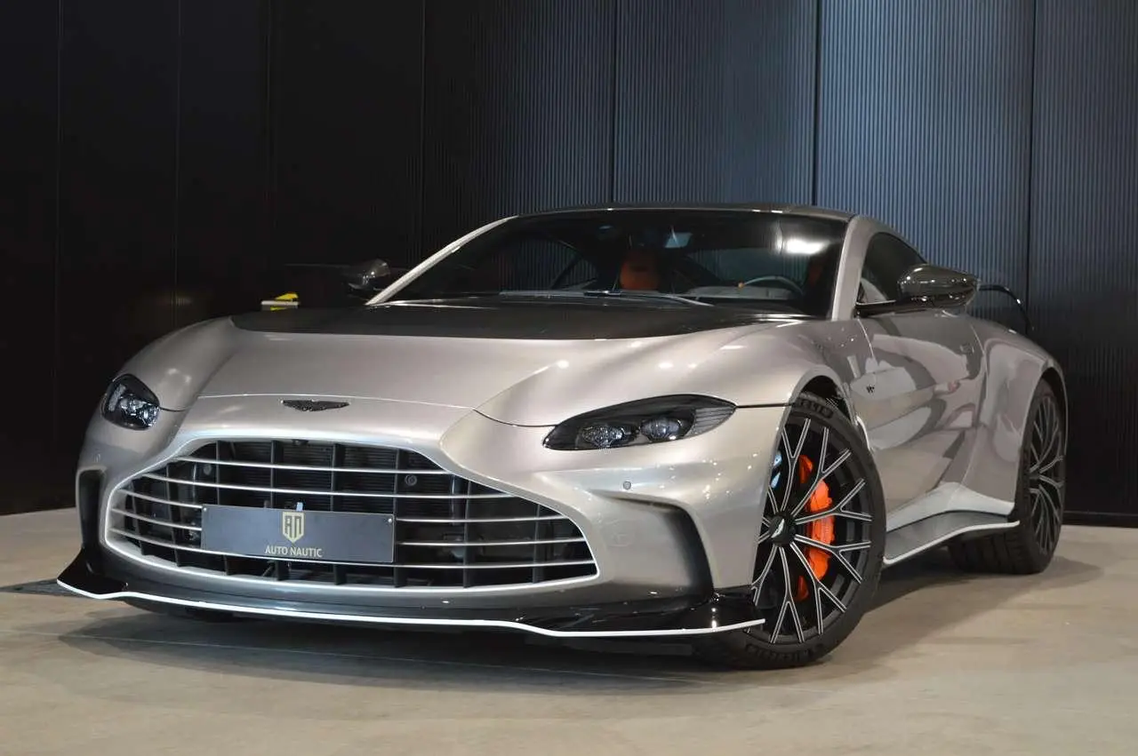 Photo 1 : Aston Martin Vantage 2022 Essence