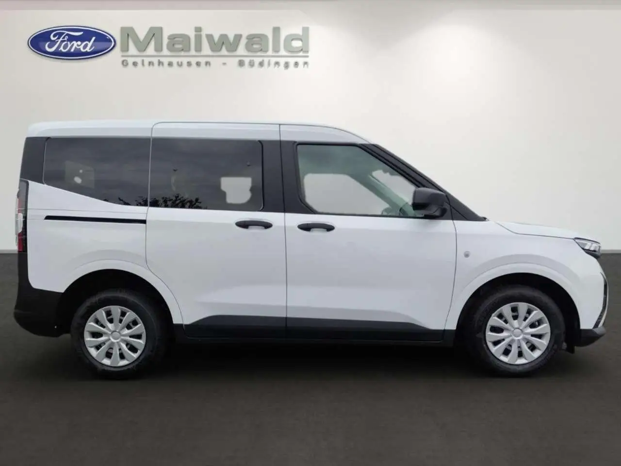 Photo 1 : Ford Tourneo 2024 Petrol