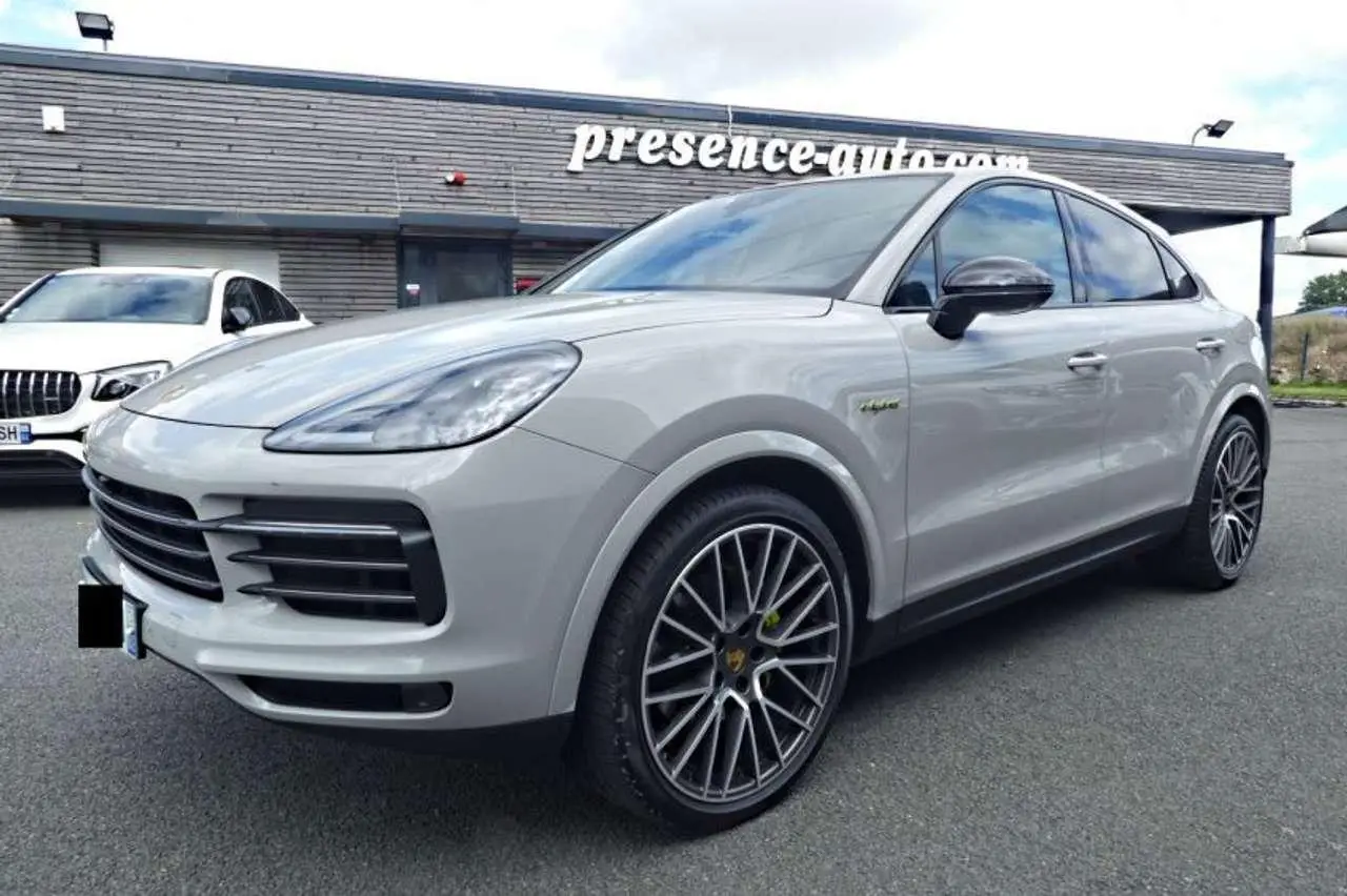 Photo 1 : Porsche Cayenne 2022 Hybrid