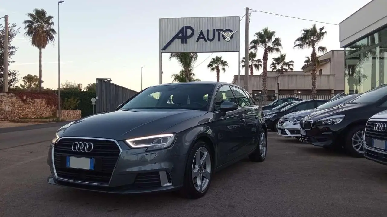 Photo 1 : Audi A3 2019 Diesel