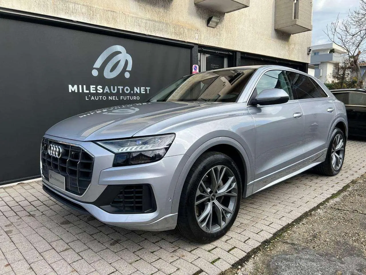 Photo 1 : Audi Q8 2021 Hybrid