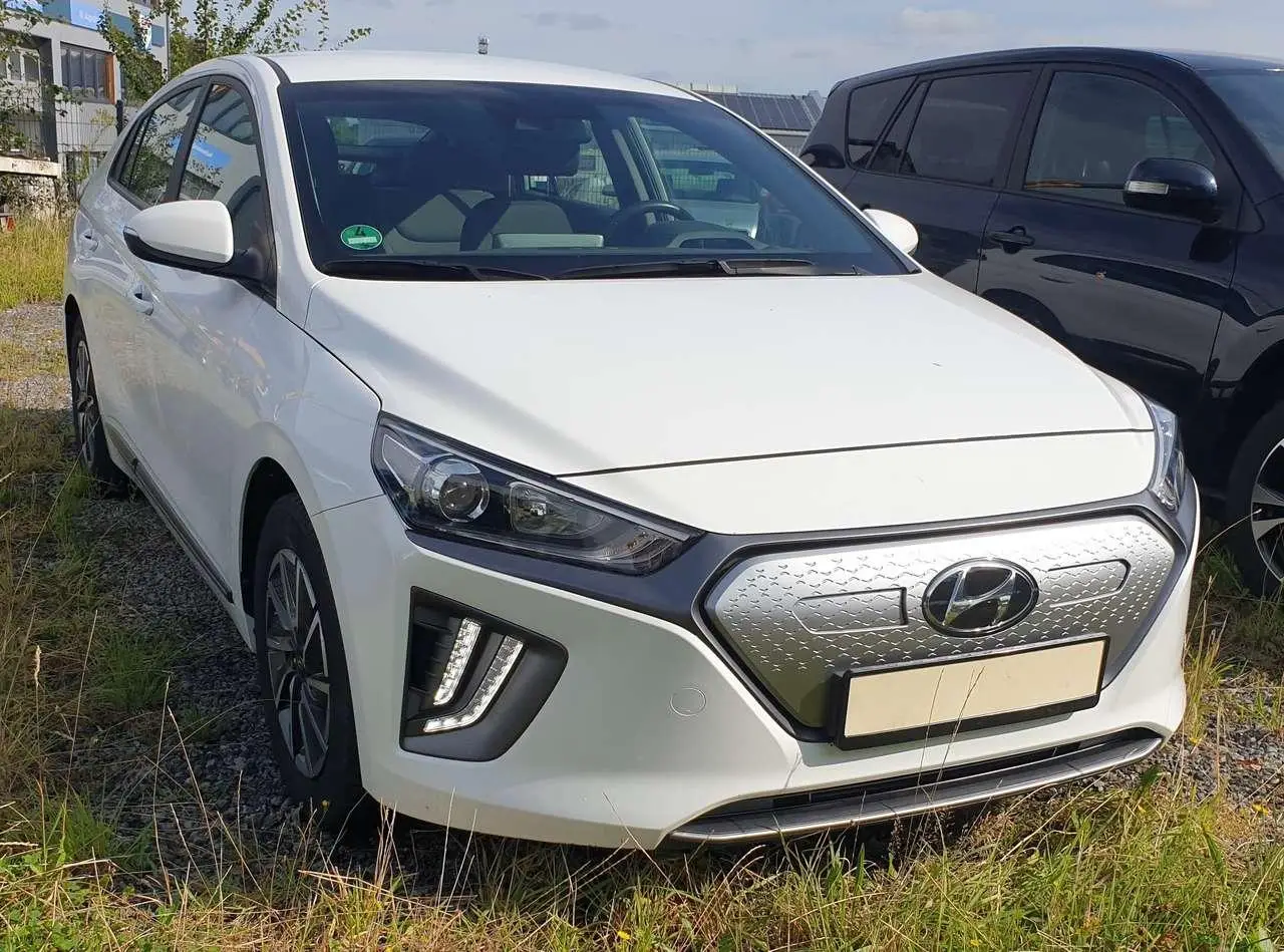 Photo 1 : Hyundai Ioniq 2021 Electric