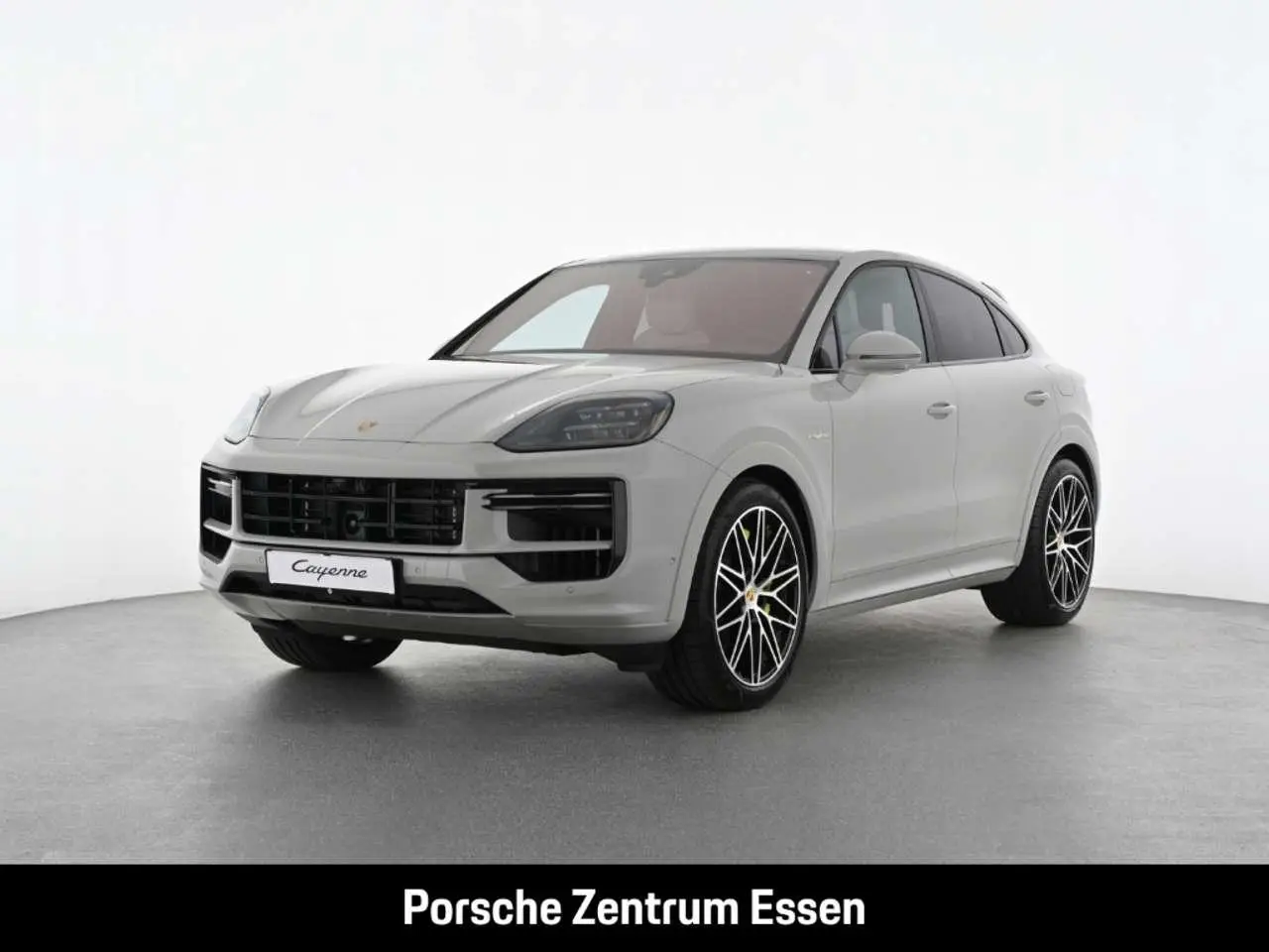 Photo 1 : Porsche Cayenne 2024 Essence