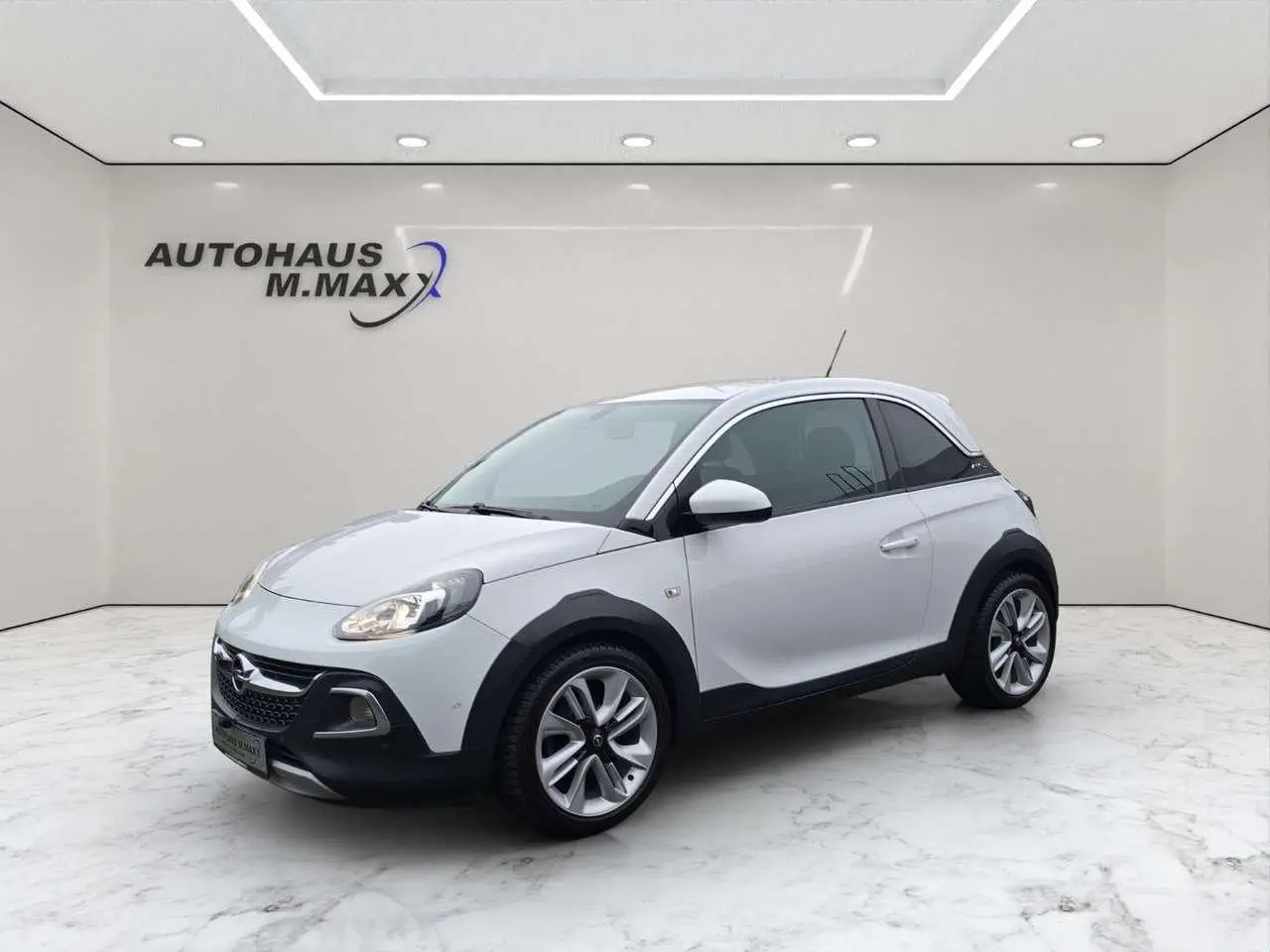 Photo 1 : Opel Adam 2015 Essence