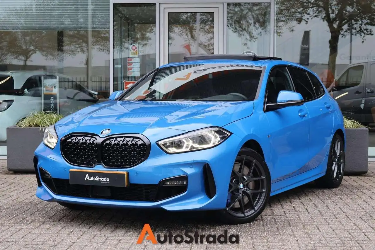 Photo 1 : Bmw Serie 1 2019 Petrol