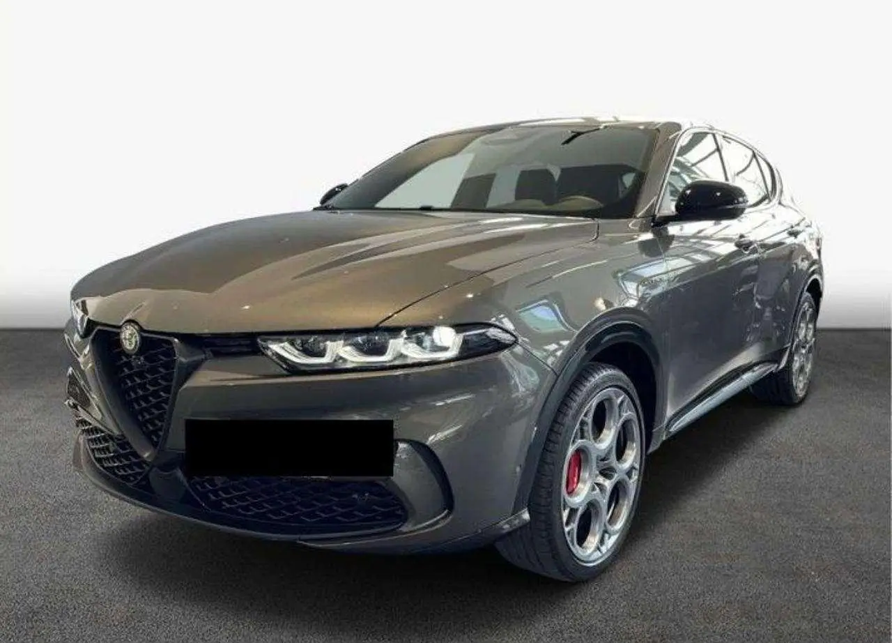 Photo 1 : Alfa Romeo Tonale 2023 Hybrid