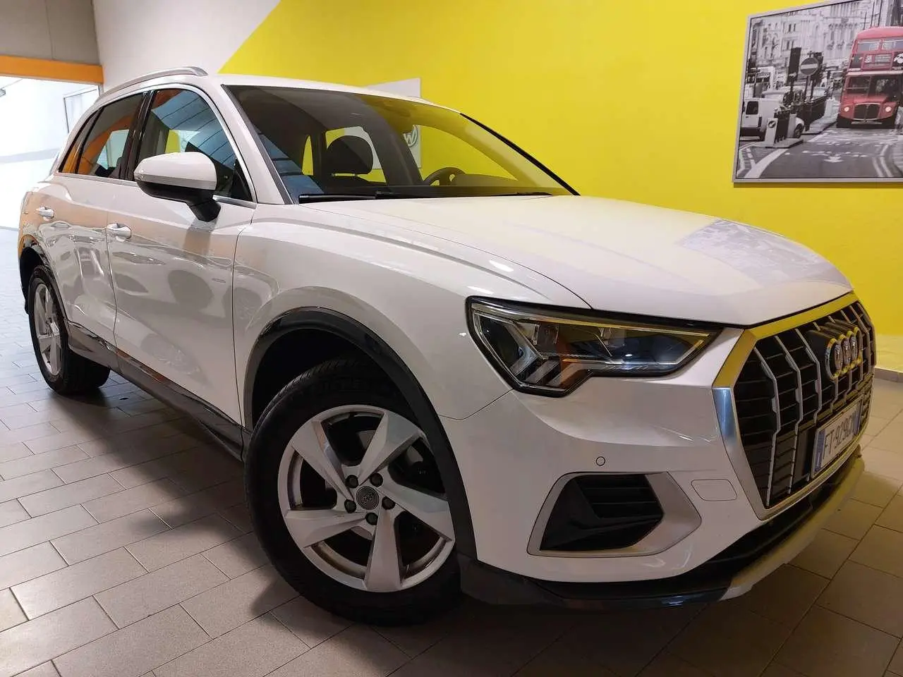 Photo 1 : Audi Q3 2019 Petrol