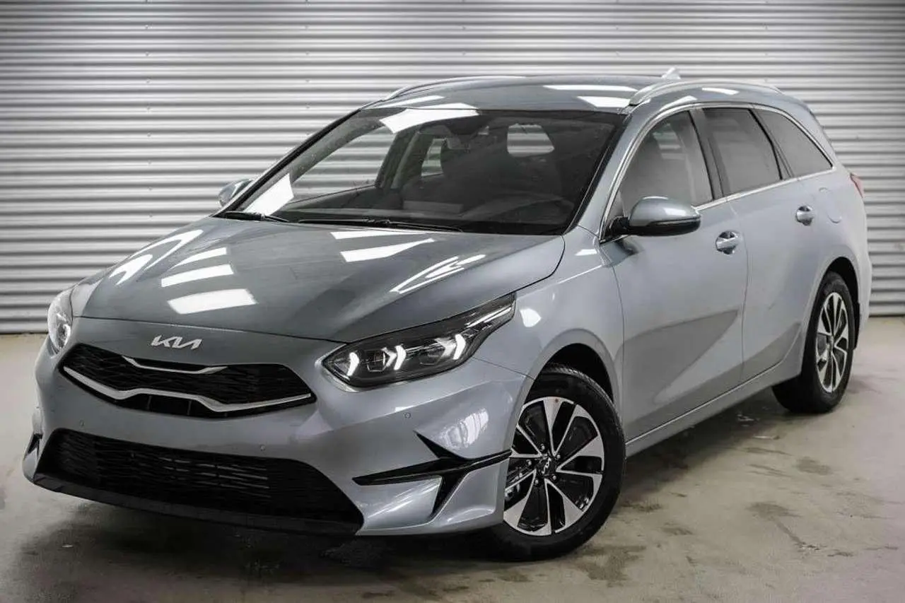 Photo 1 : Kia Ceed 2024 Essence