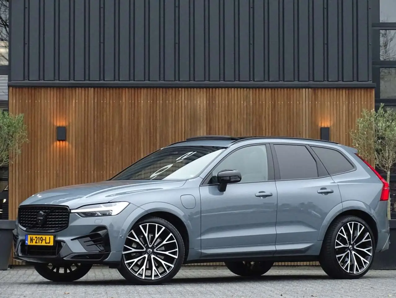 Photo 1 : Volvo Xc60 2021 Hybrid