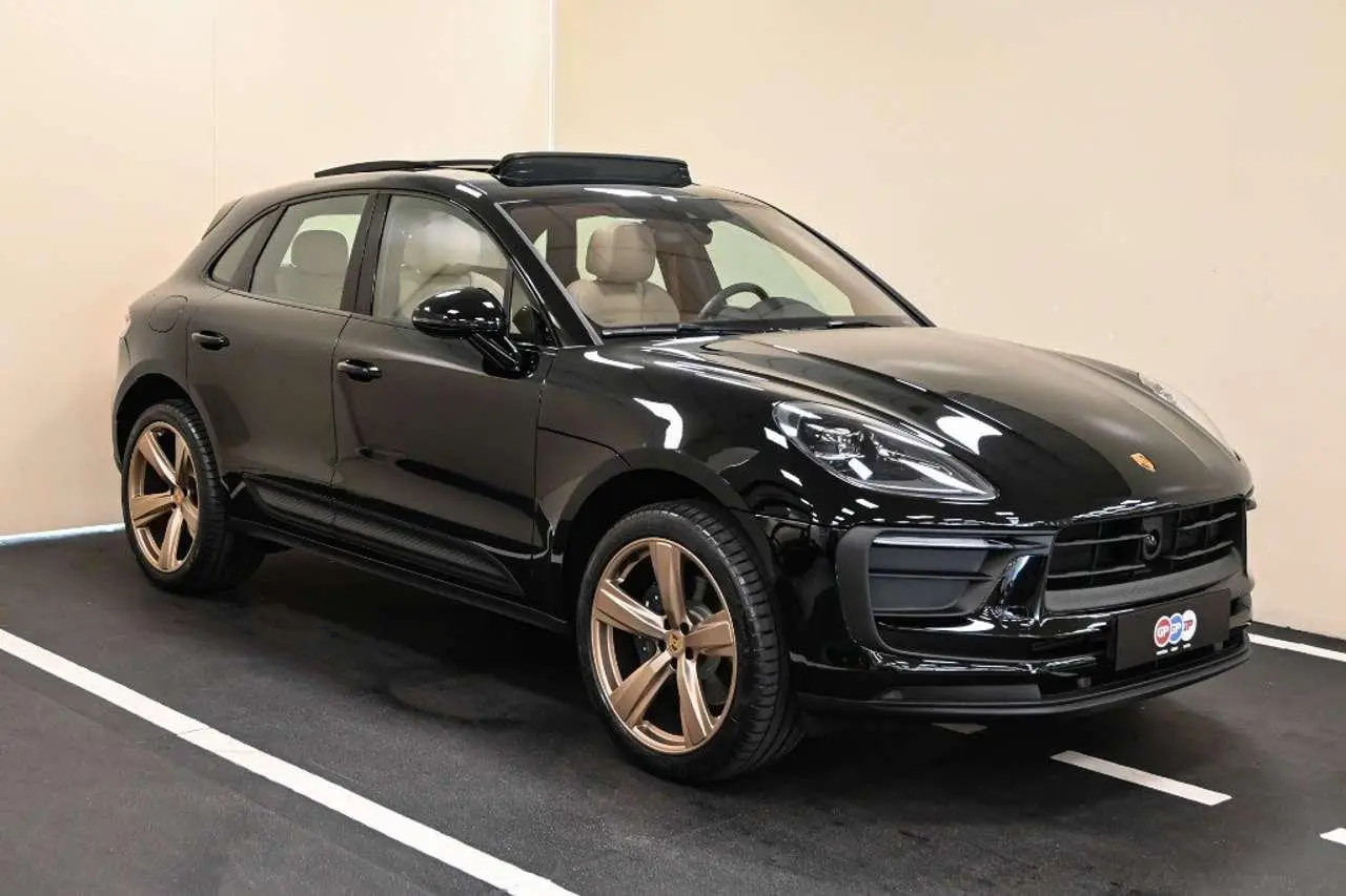 Photo 1 : Porsche Macan 2023 Petrol