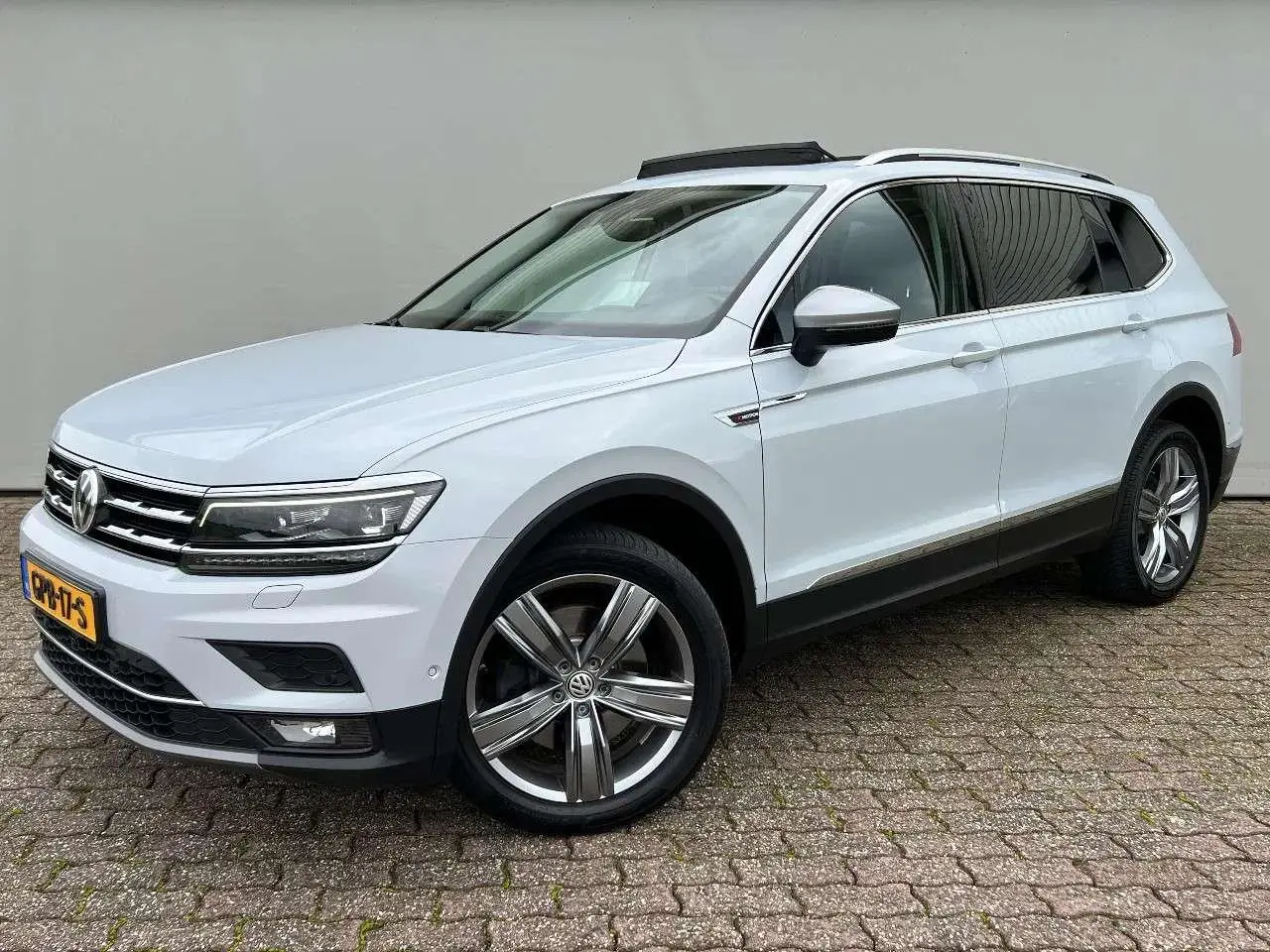 Photo 1 : Volkswagen Tiguan 2018 Petrol