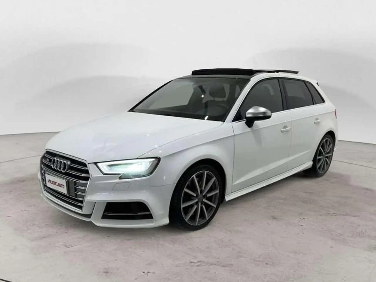 Photo 1 : Audi S3 2018 Essence