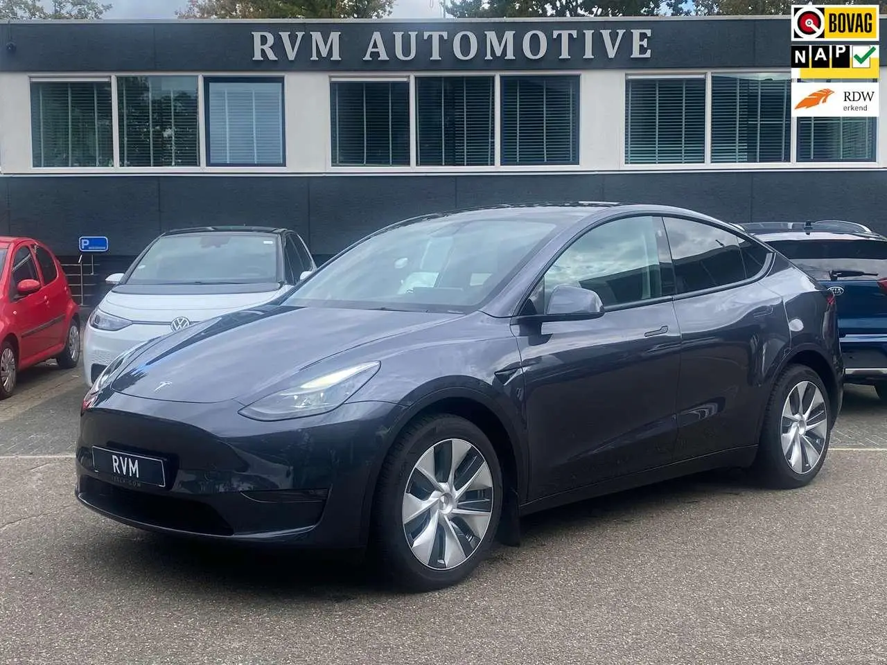 Photo 1 : Tesla Model Y 2022 Électrique