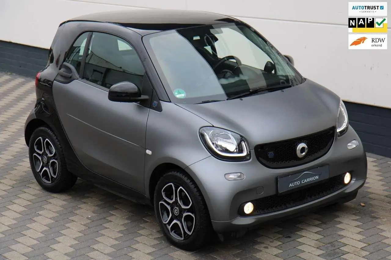 Photo 1 : Smart Fortwo 2019 Électrique