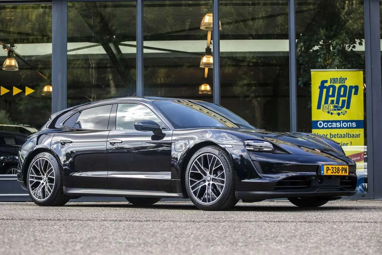 Photo 1 : Porsche Taycan 2022 Electric