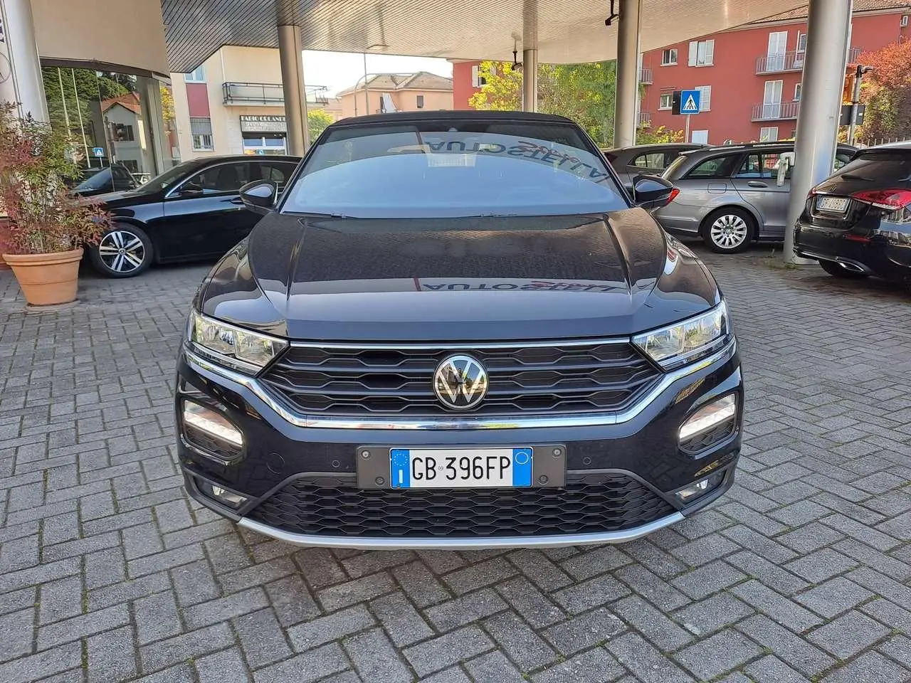 Photo 1 : Volkswagen T-roc 2021 Essence