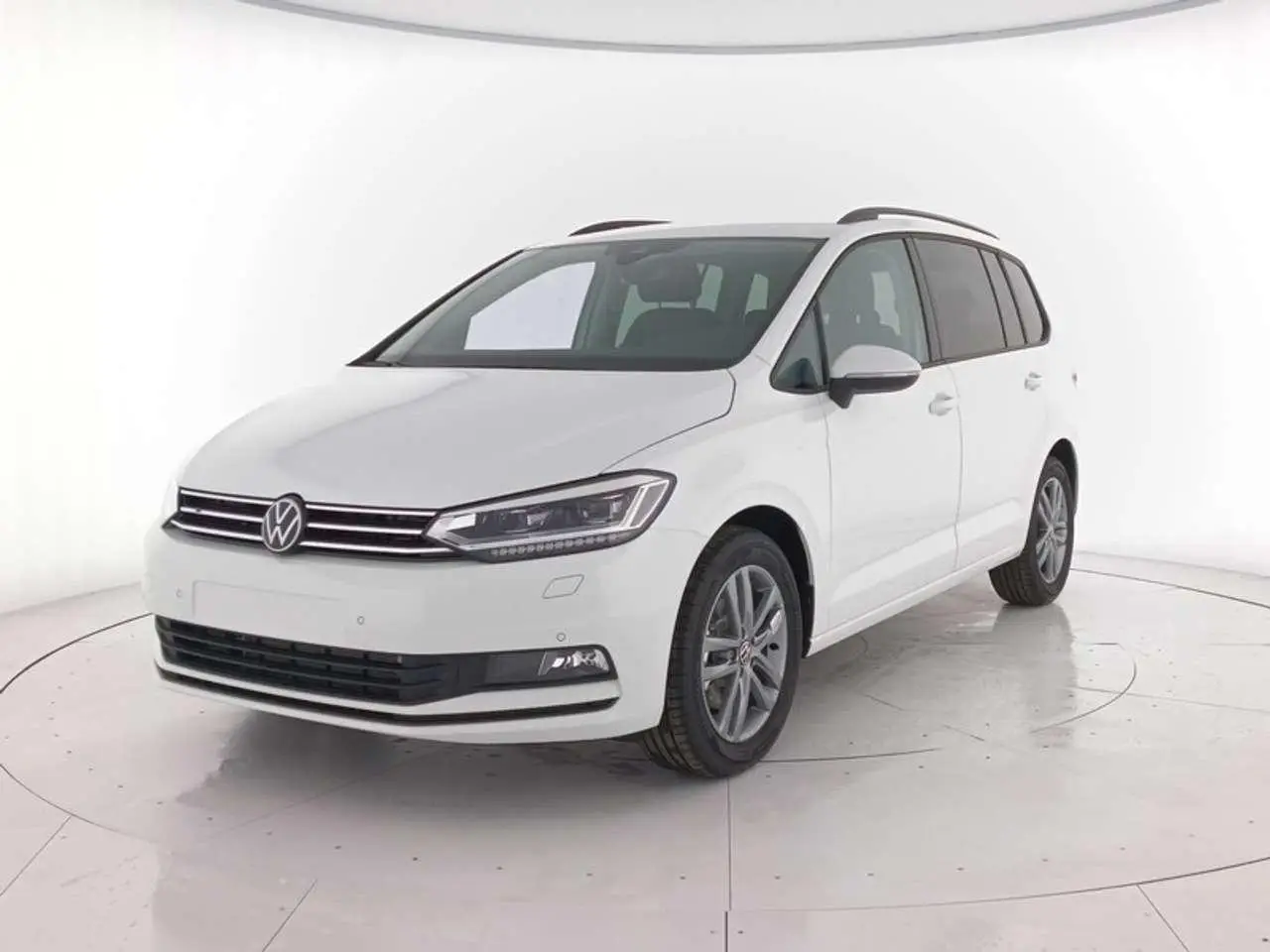 Photo 1 : Volkswagen Touran 2024 Diesel