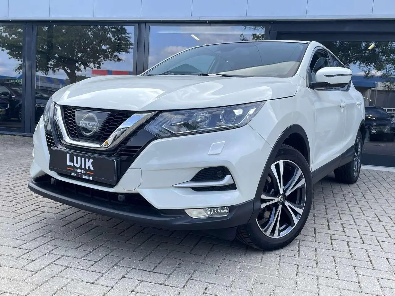 Photo 1 : Nissan Qashqai 2017 Petrol