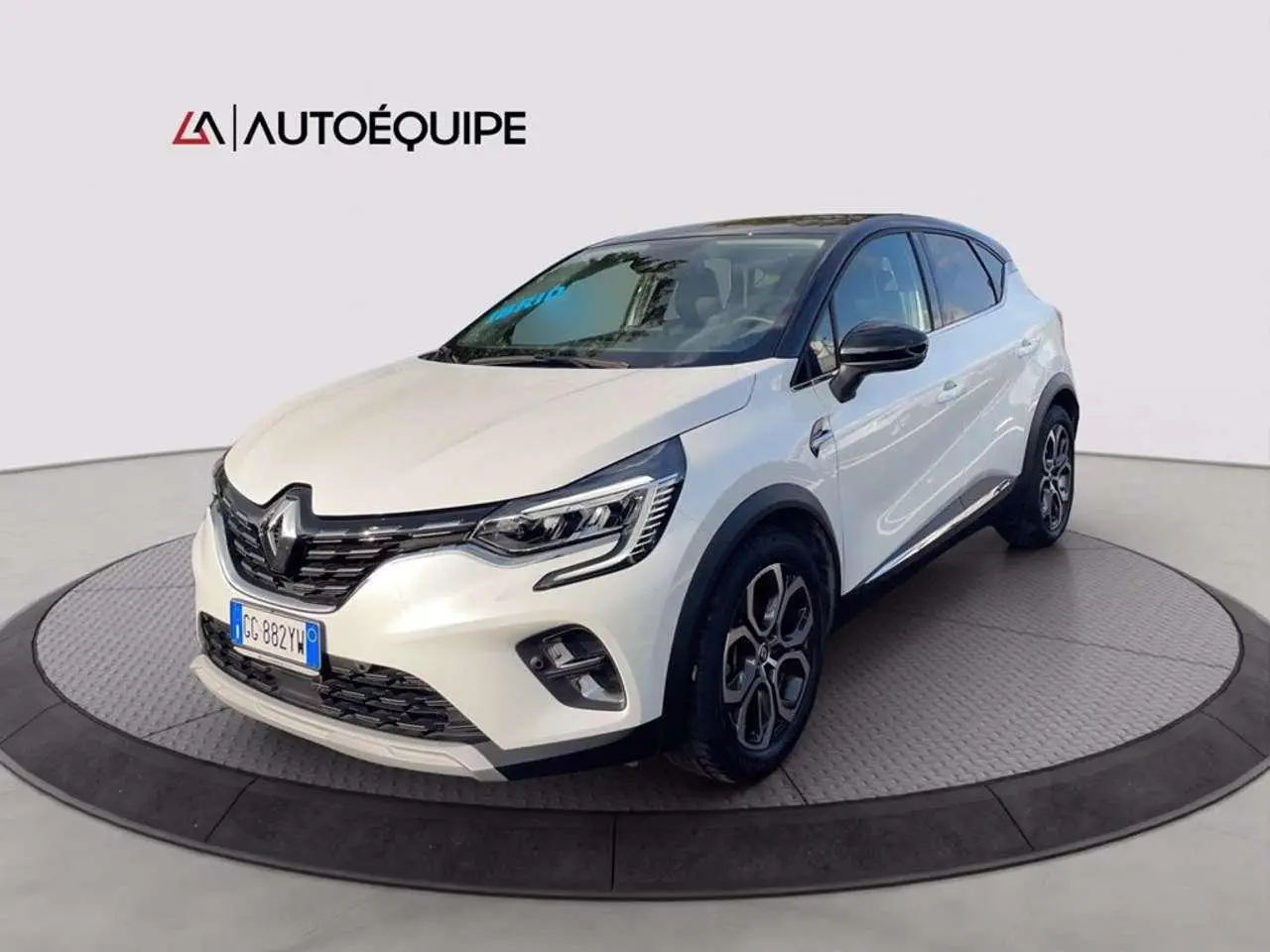 Photo 1 : Renault Captur 2021 Hybride