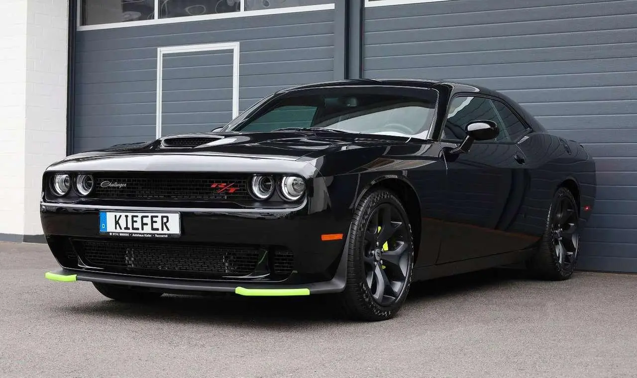 Photo 1 : Dodge Challenger 2022 Essence