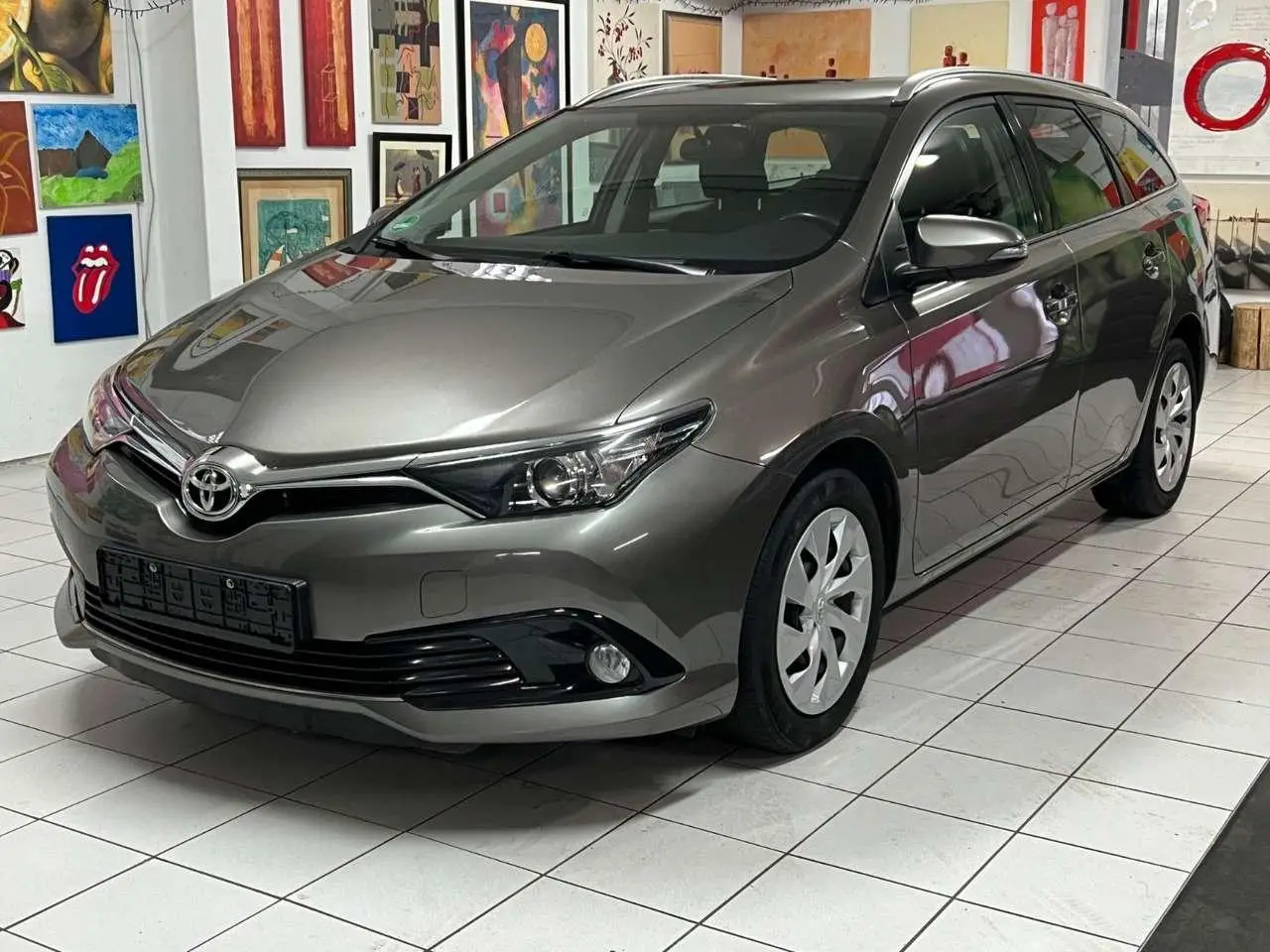 Photo 1 : Toyota Auris 2017 Petrol