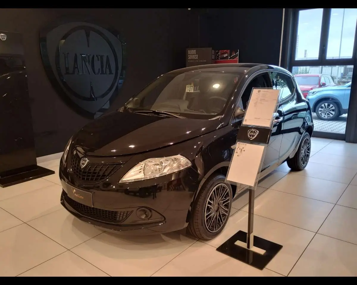 Photo 1 : Lancia Ypsilon 2024 Hybride