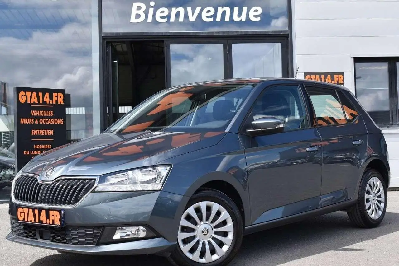 Photo 1 : Skoda Fabia 2021 Petrol