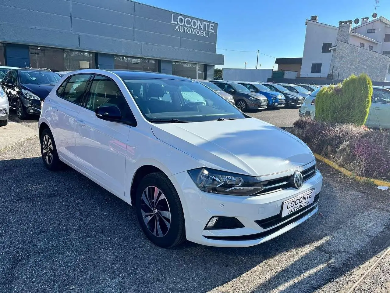 Photo 1 : Volkswagen Polo 2018 Petrol