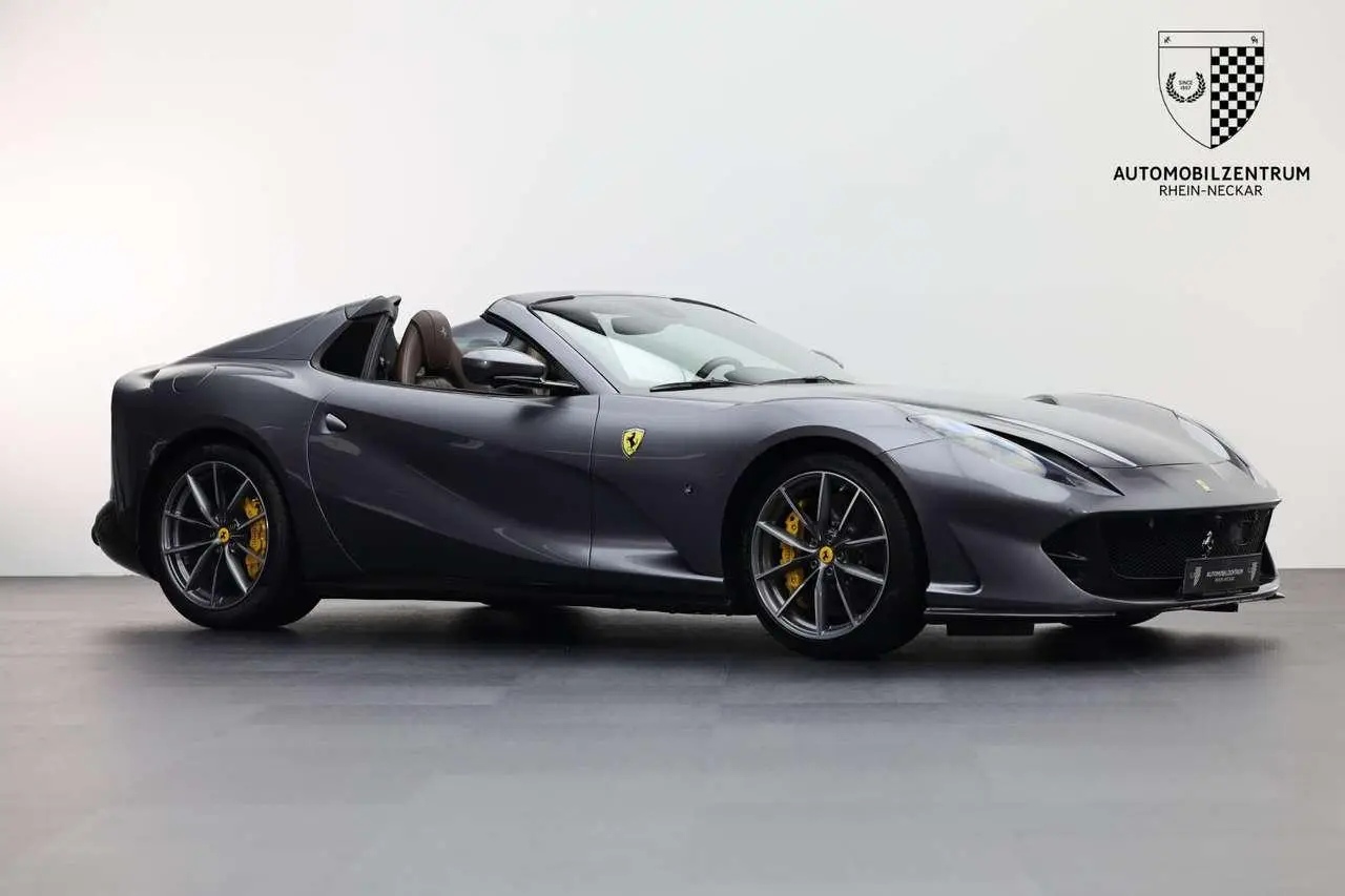 Photo 1 : Ferrari 812 2020 Essence