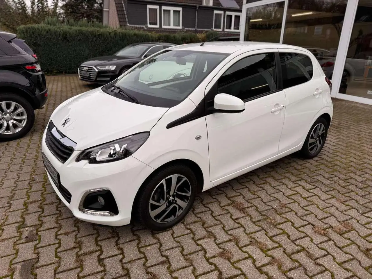 Photo 1 : Peugeot 108 2020 Essence