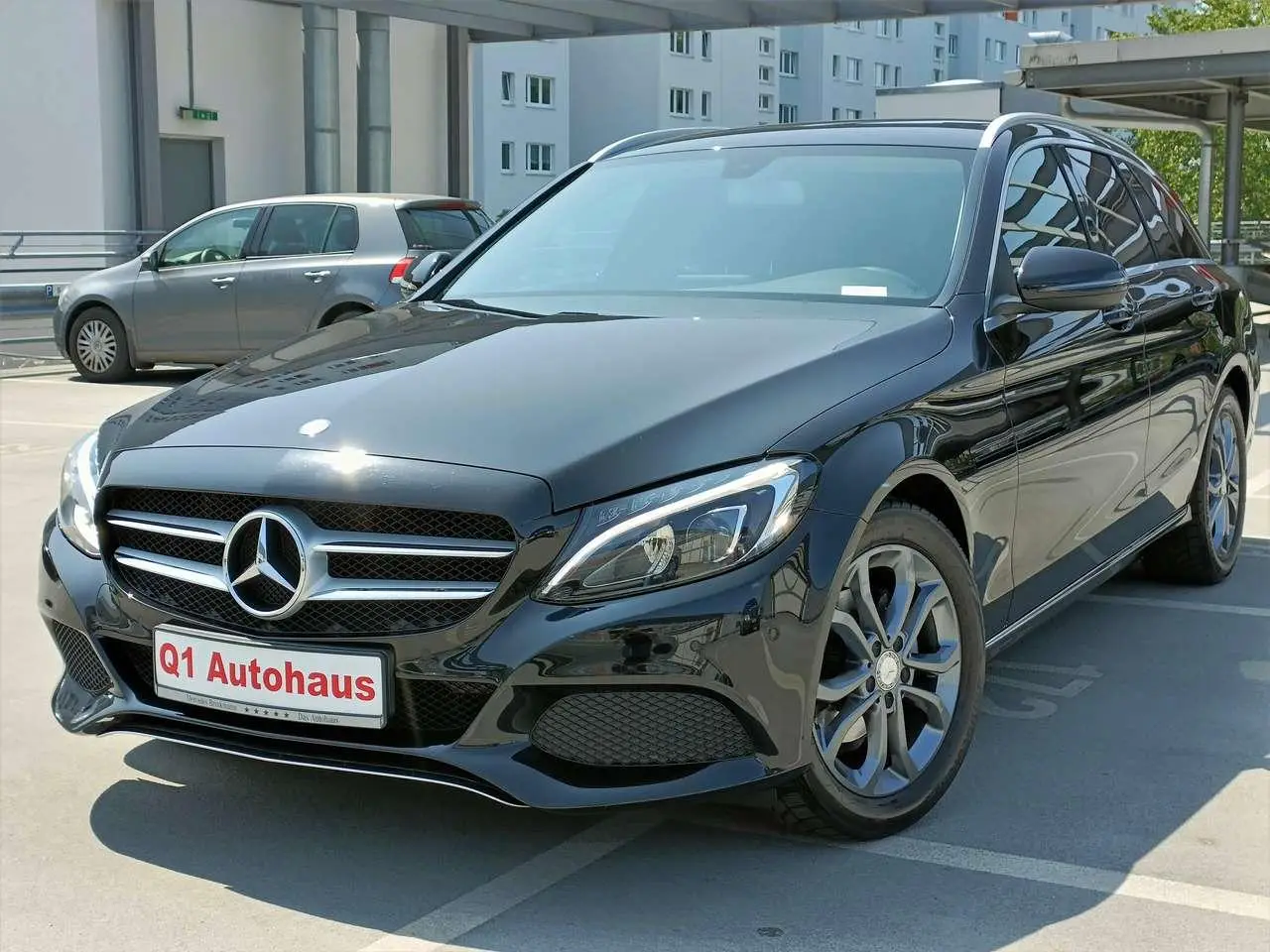 Photo 1 : Mercedes-benz Classe C 2016 Petrol