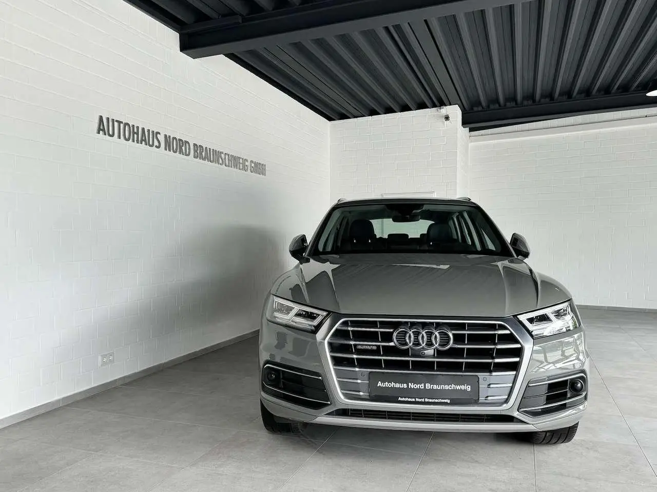 Photo 1 : Audi Q5 2020 Diesel