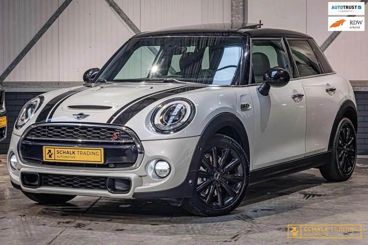 Photo 1 : Mini Cooper 2015 Essence