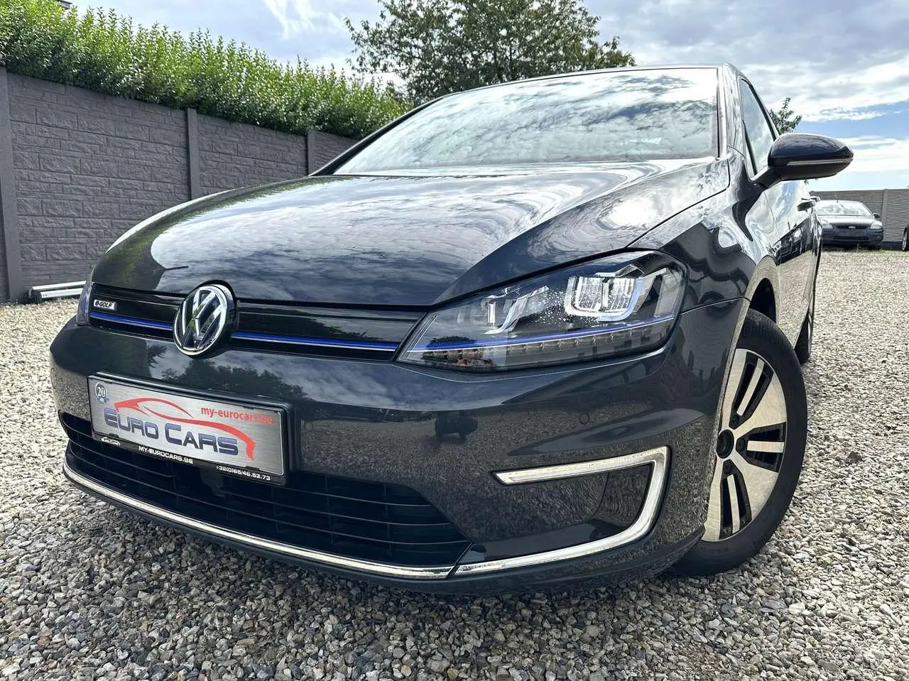 Photo 1 : Volkswagen Golf 2016 Électrique