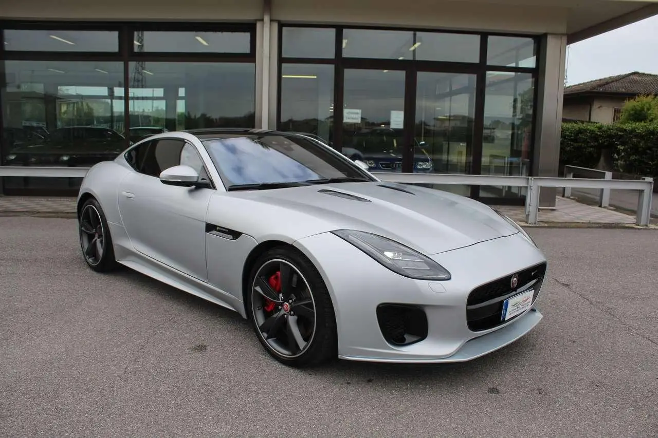 Photo 1 : Jaguar F-type 2018 Essence