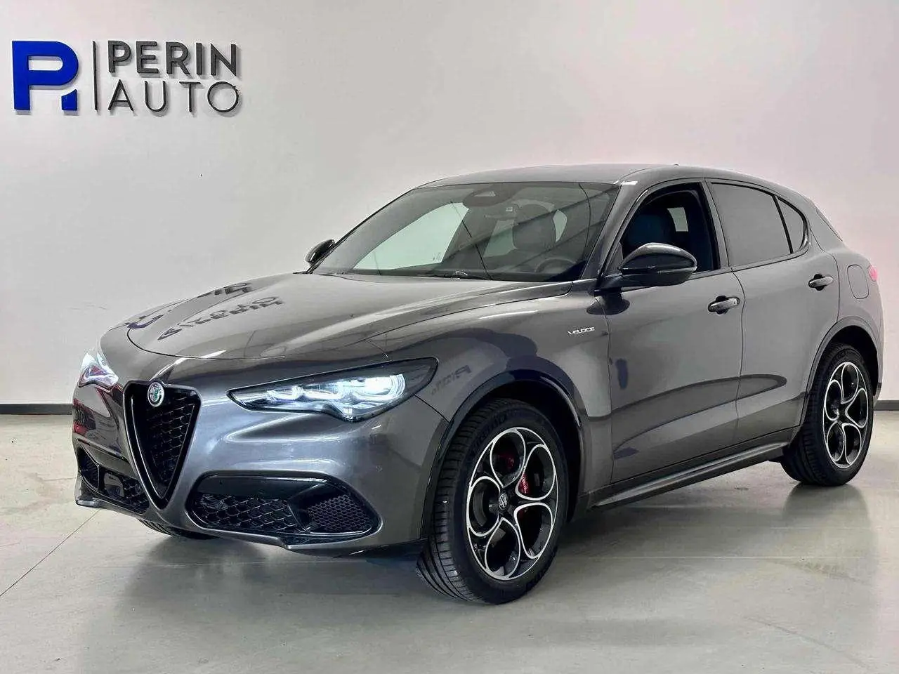 Photo 1 : Alfa Romeo Stelvio 2024 Diesel