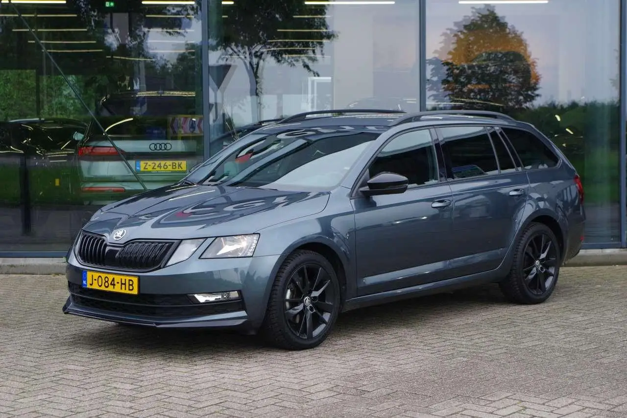 Photo 1 : Skoda Octavia 2020 Petrol