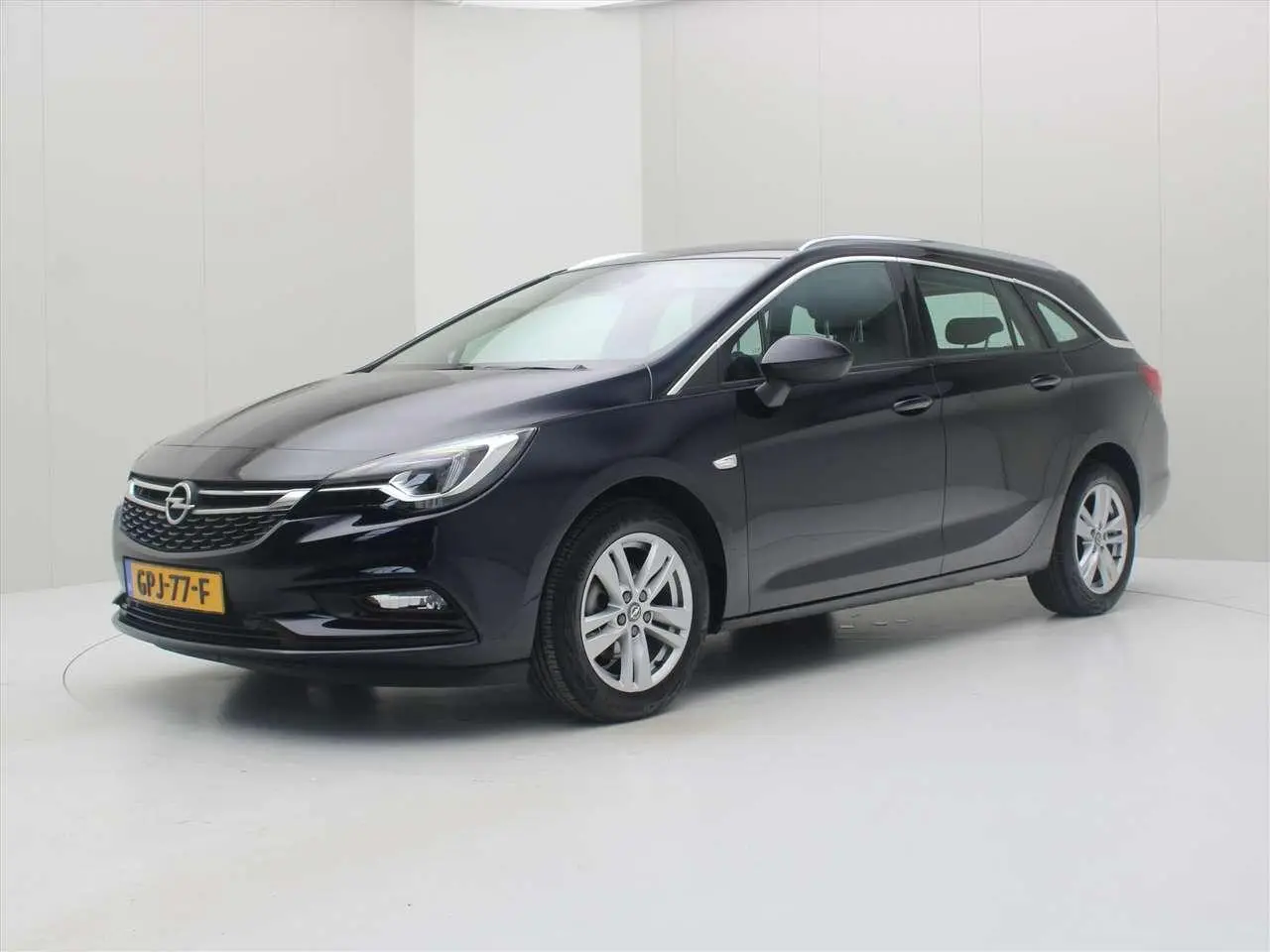 Photo 1 : Opel Astra 2019 Petrol