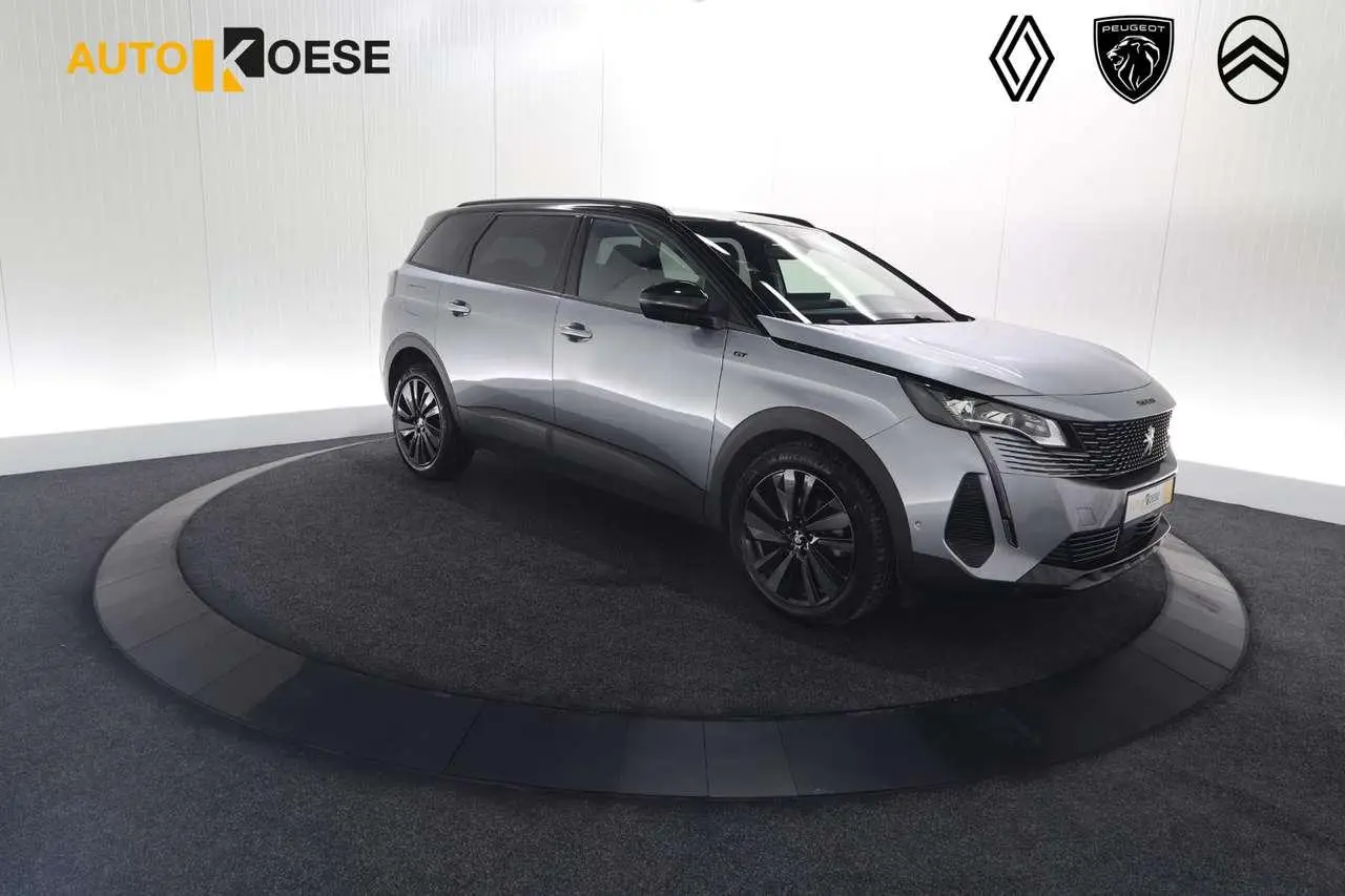 Photo 1 : Peugeot 5008 2023 Petrol