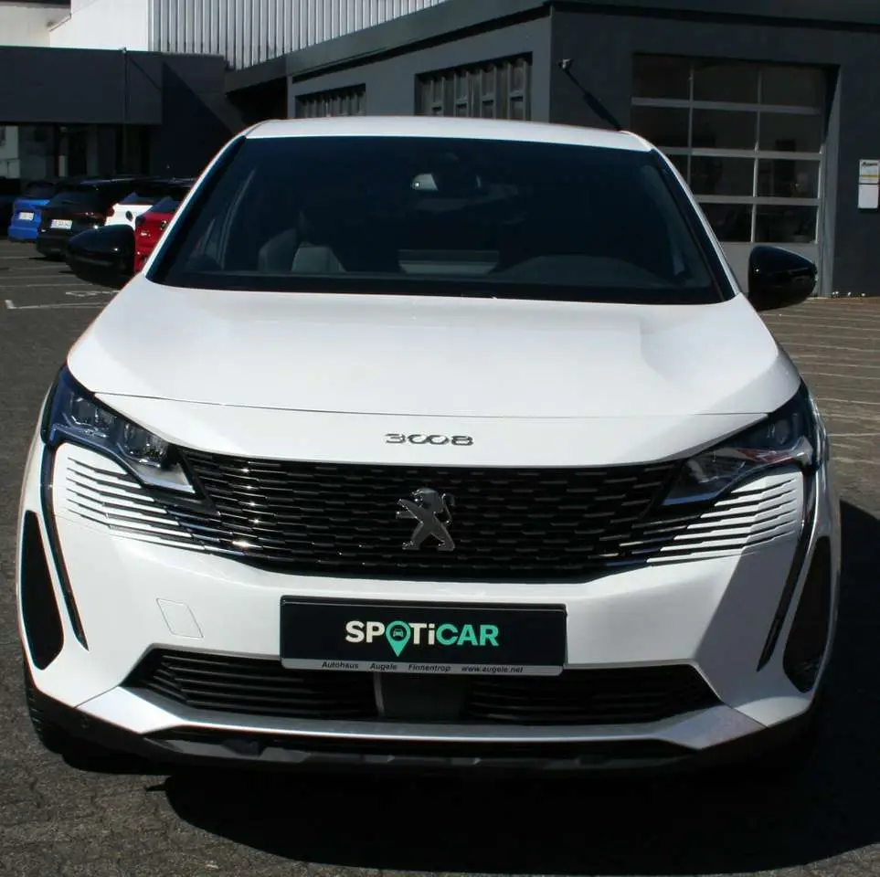 Photo 1 : Peugeot 3008 2023 Petrol