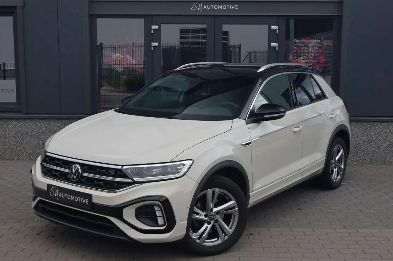 Photo 1 : Volkswagen T-roc 2022 Essence