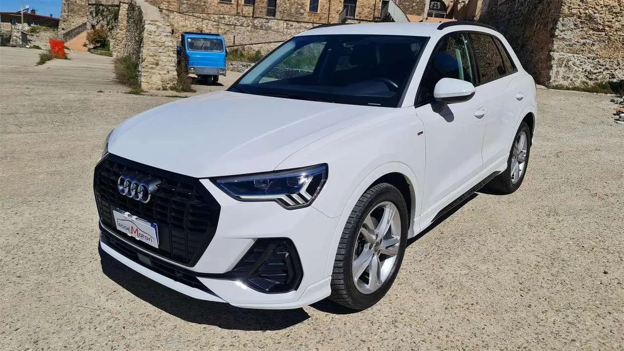 Photo 1 : Audi Q3 2019 Diesel