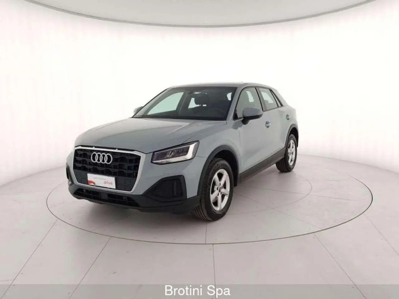 Photo 1 : Audi Q2 2022 Diesel