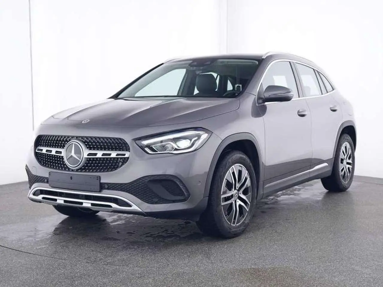 Photo 1 : Mercedes-benz Classe Gla 2023 Petrol