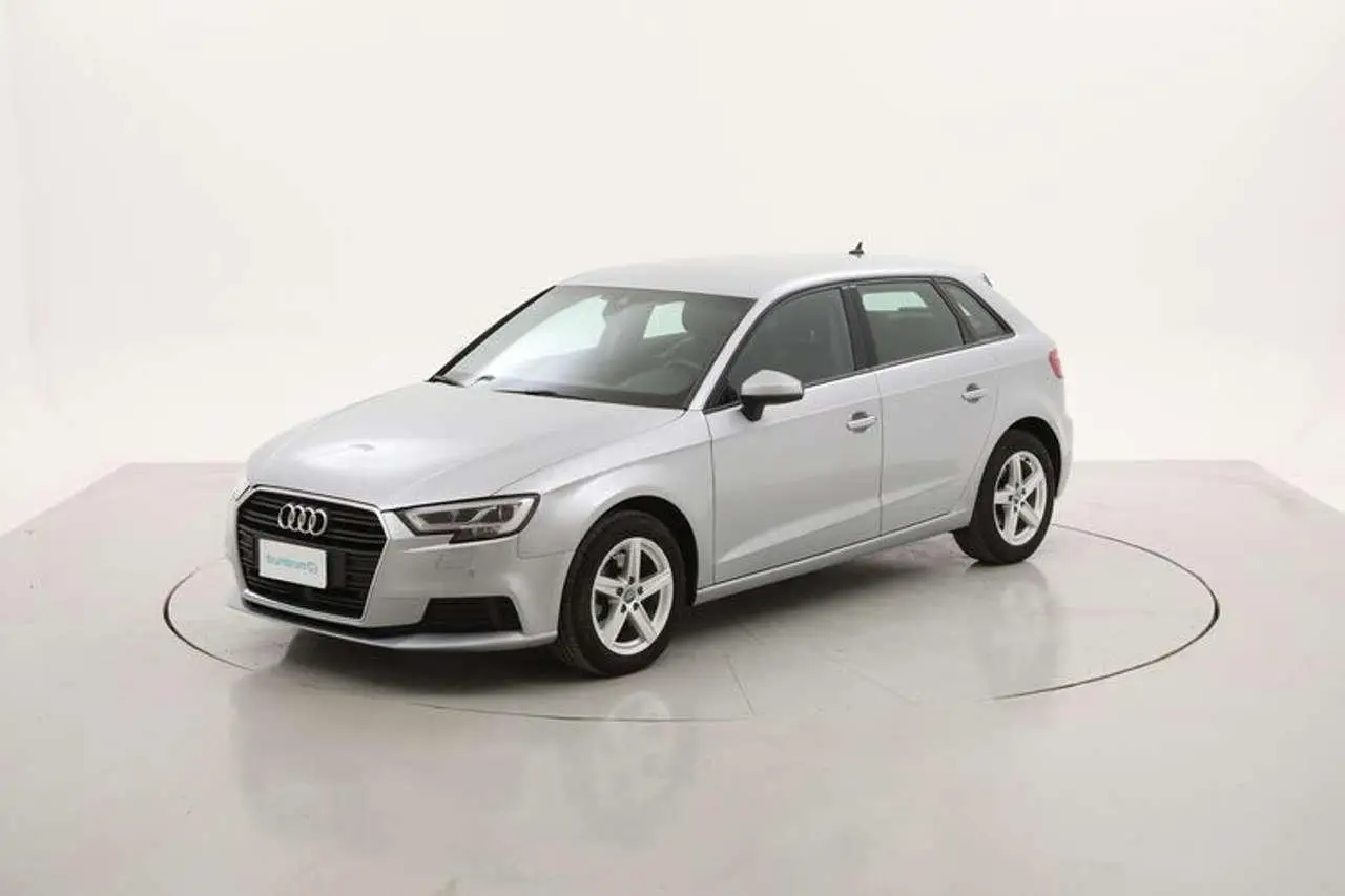 Photo 1 : Audi A3 2020 Diesel