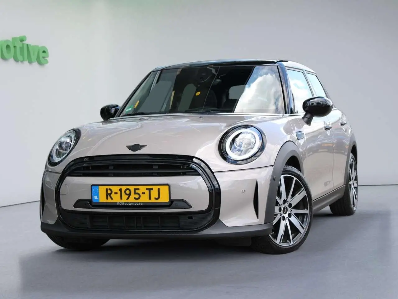 Photo 1 : Mini Cooper 2021 Essence