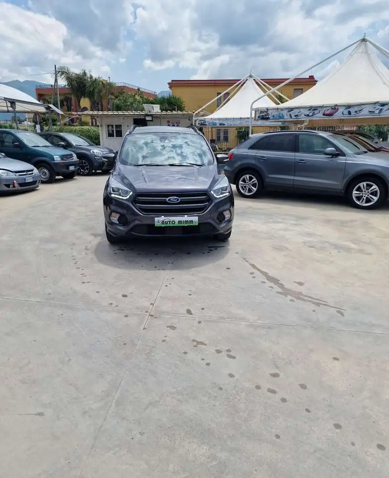 Photo 1 : Ford Kuga 2018 Diesel