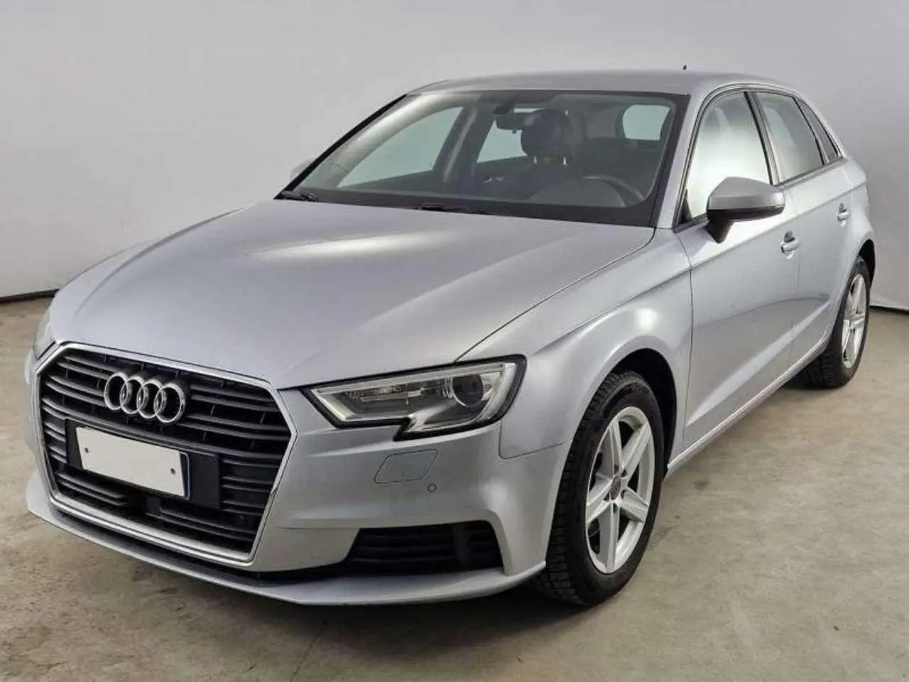 Photo 1 : Audi A3 2019 Diesel